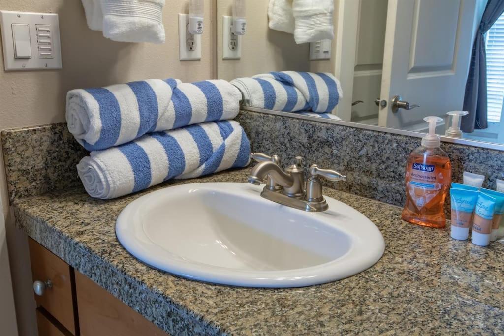 Rockaway Beach Vibes,Waterfront Oceanfront Rockaway Beach House Near Downtown,Wifi, Washer Dryer Esterno foto