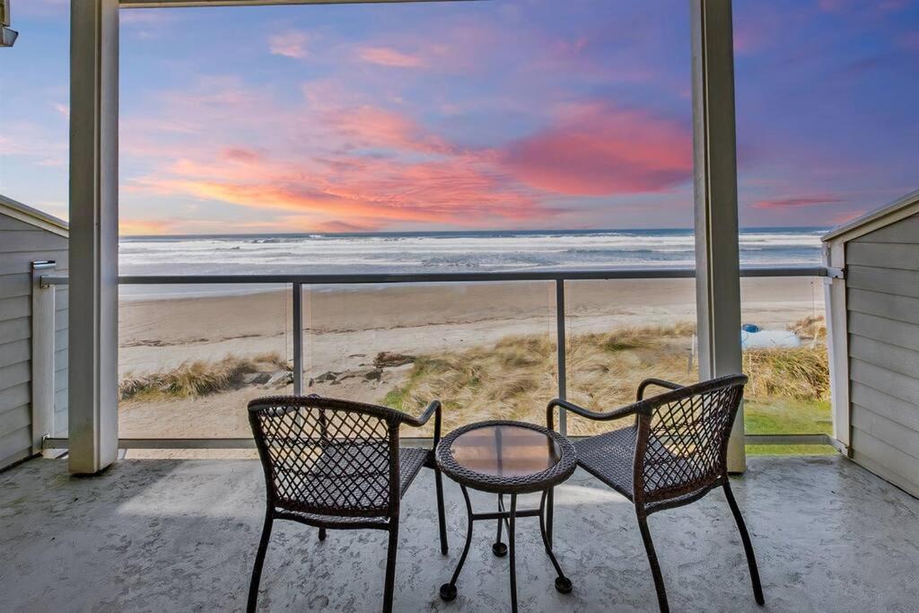 Rockaway Beach Vibes,Waterfront Oceanfront Rockaway Beach House Near Downtown,Wifi, Washer Dryer Esterno foto